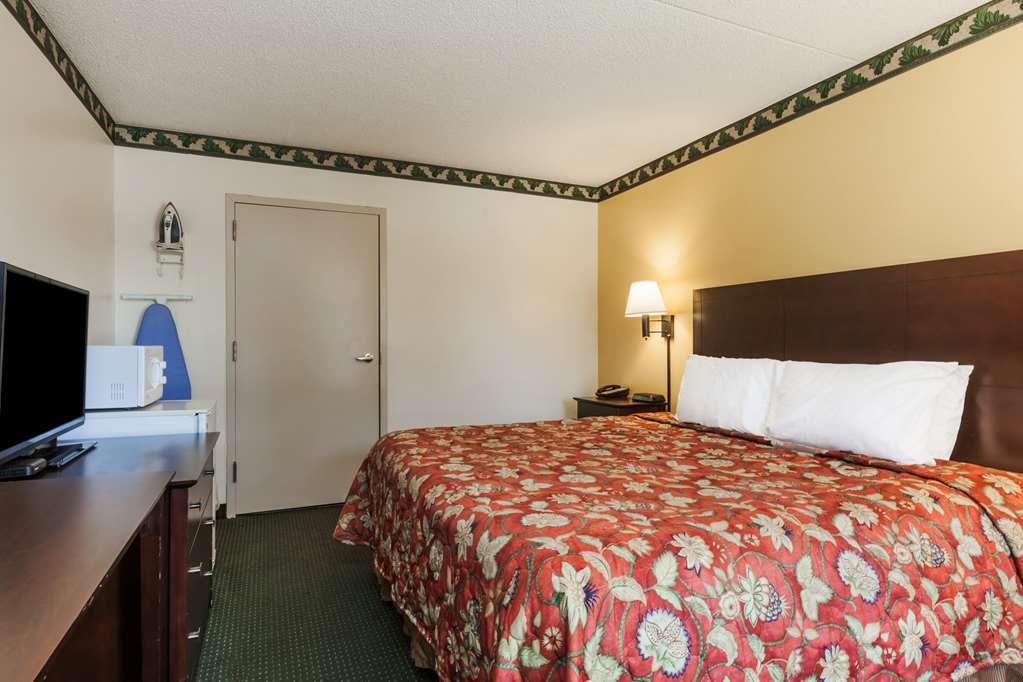 Days Inn By Wyndham Newark Wilmington Habitación foto